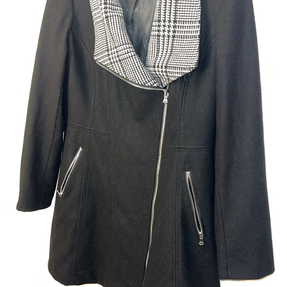 Guess Black Trench Coat with Patterned Collar